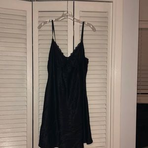 Secret treasures sleepwear black size large (12/14)